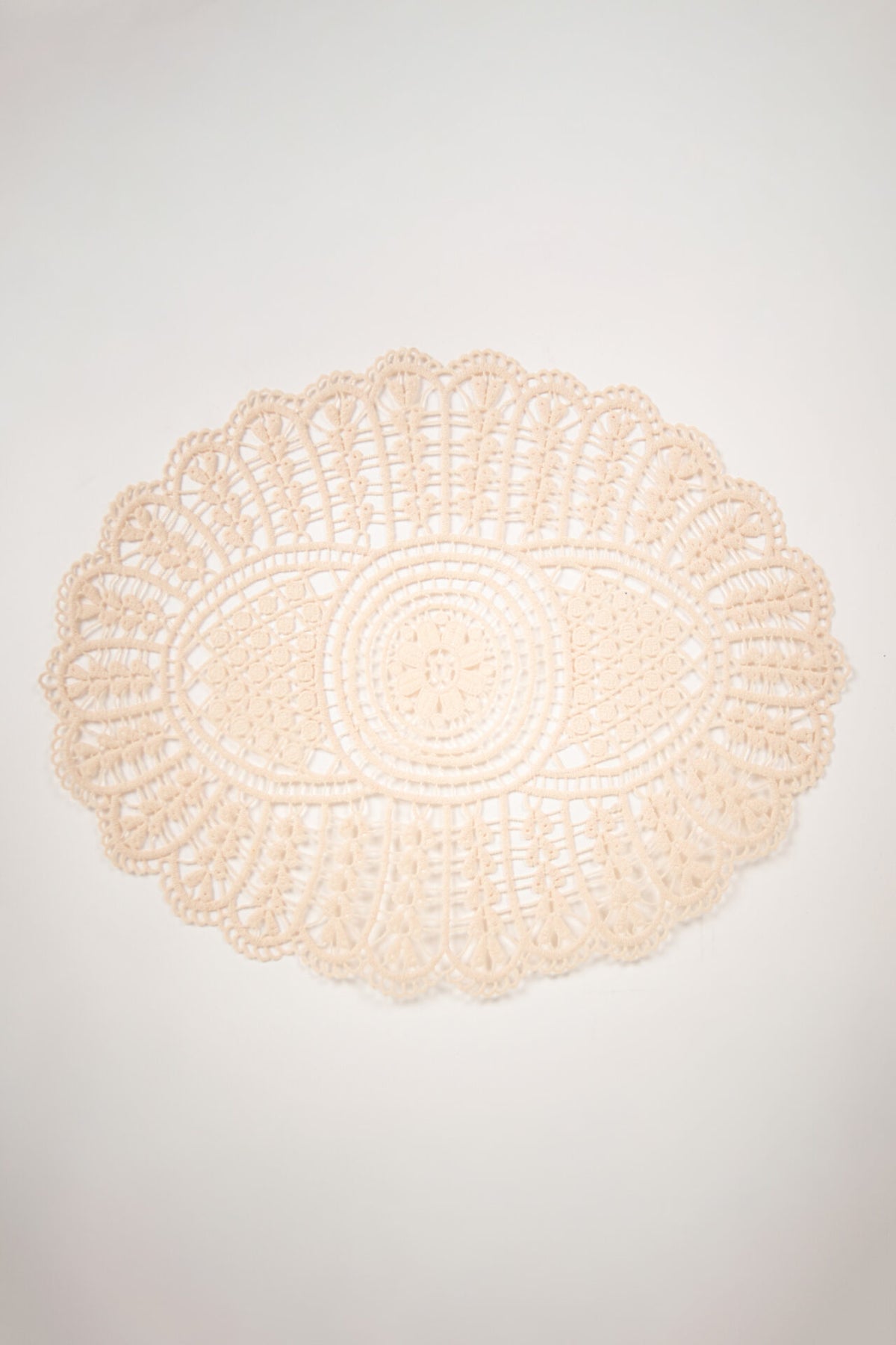 Heklet spisebrikke 35x45 cm