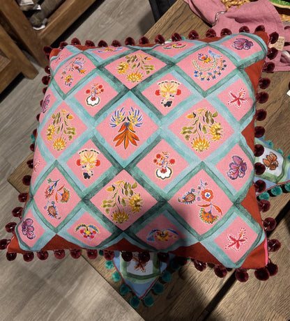 Putetrekk Lucia red 45x45 cm