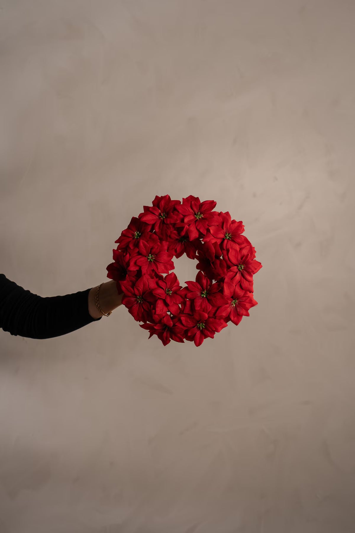 Wreath poinsettia red 30 cm