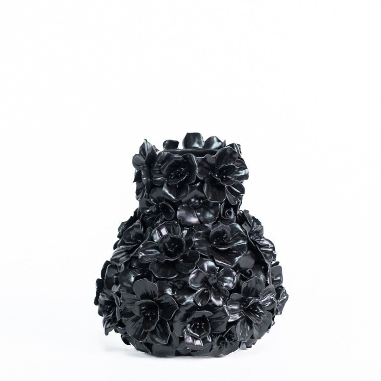 Vase Deco with flowers matt black small