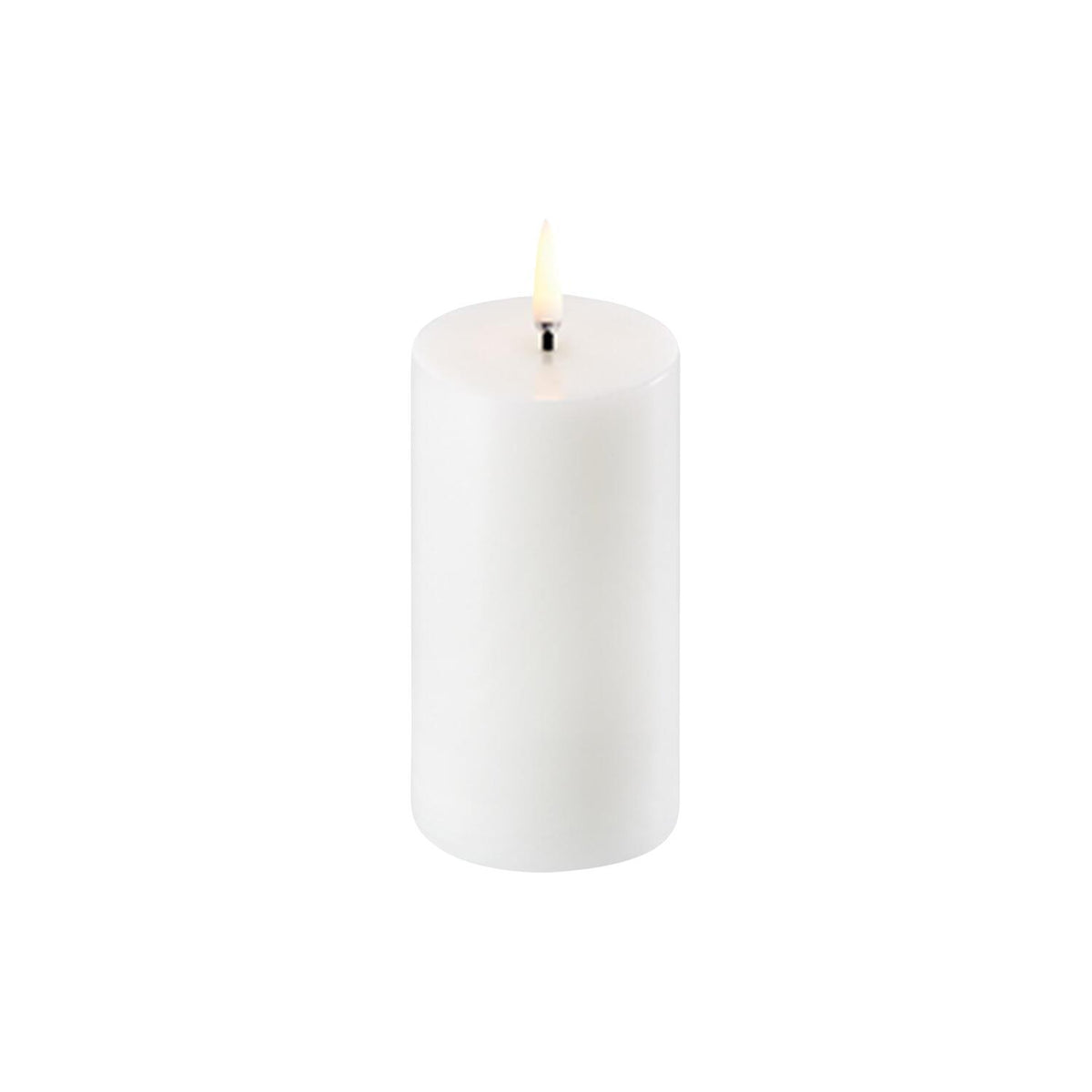 LED pillar candle Nordic White 5.8x10 cm