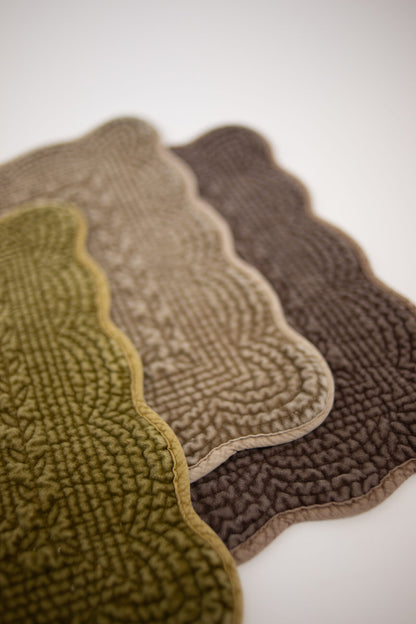 Delphine placemat brown