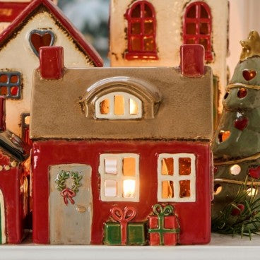 Lyshus Stille natt rød dørkrans og gaver