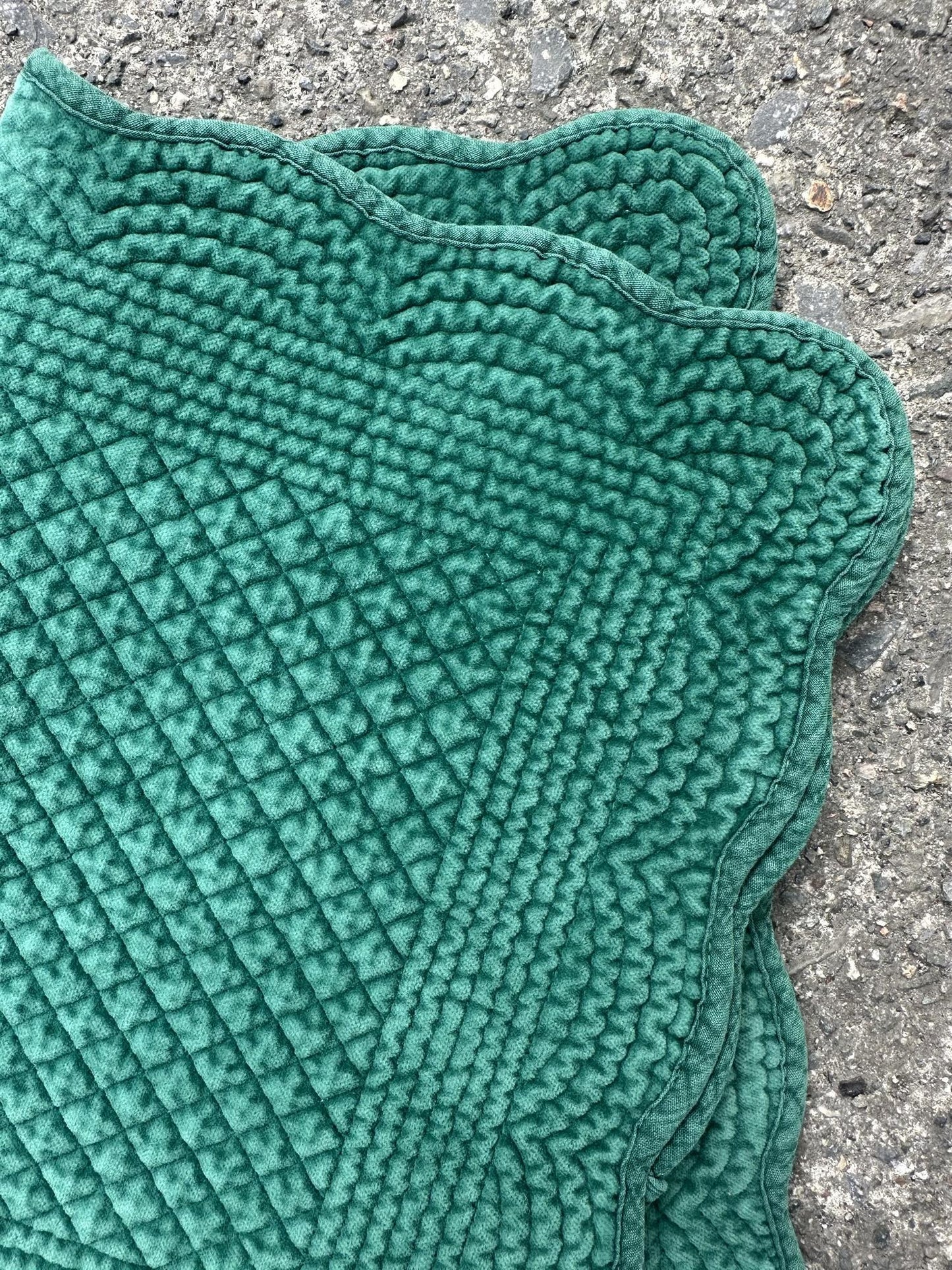 Spisebrikke velour Bright Green